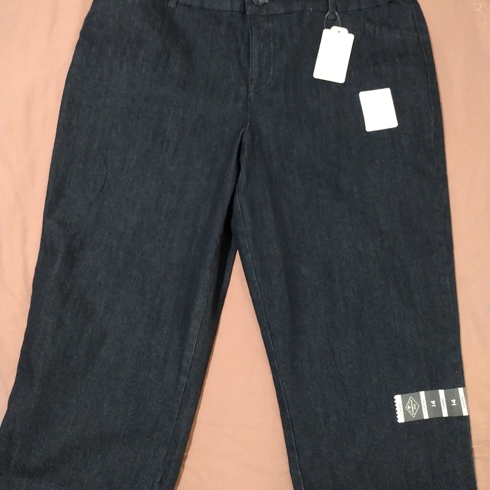 St Johns Bay Jean Capri Size 14 Womens